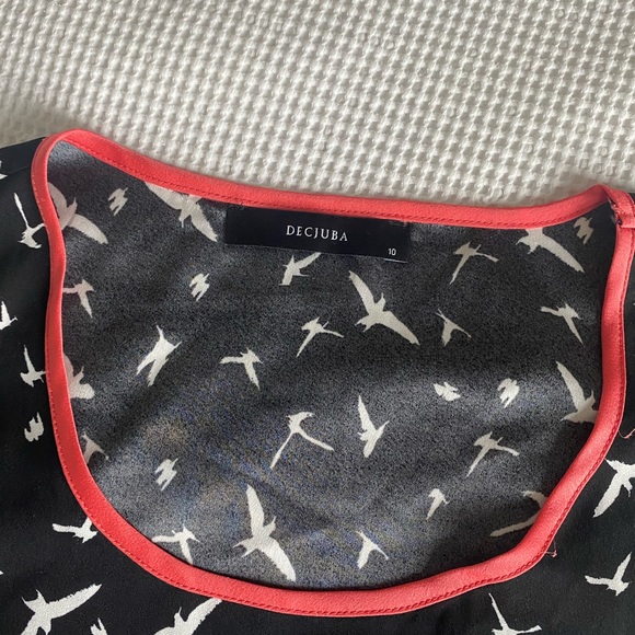 DECJUBA Bird Print Sleeveless Top from Australia - Picture 4 of 4